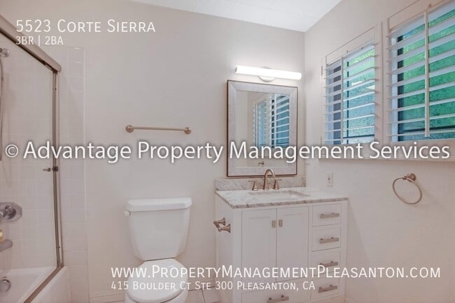 Building Photo - 5523 Corte Sierra