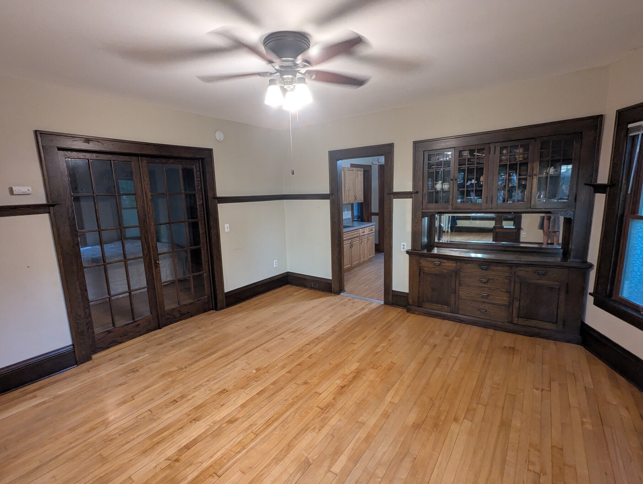 Dining room with built in buffett - 1727 Girard Ave N