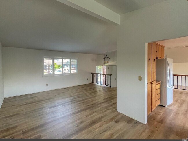 Building Photo - 1521 Genesis Ct