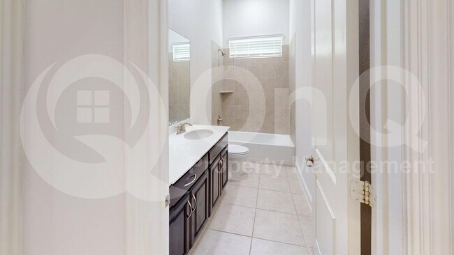 Building Photo - 11001 Brownwood Pl