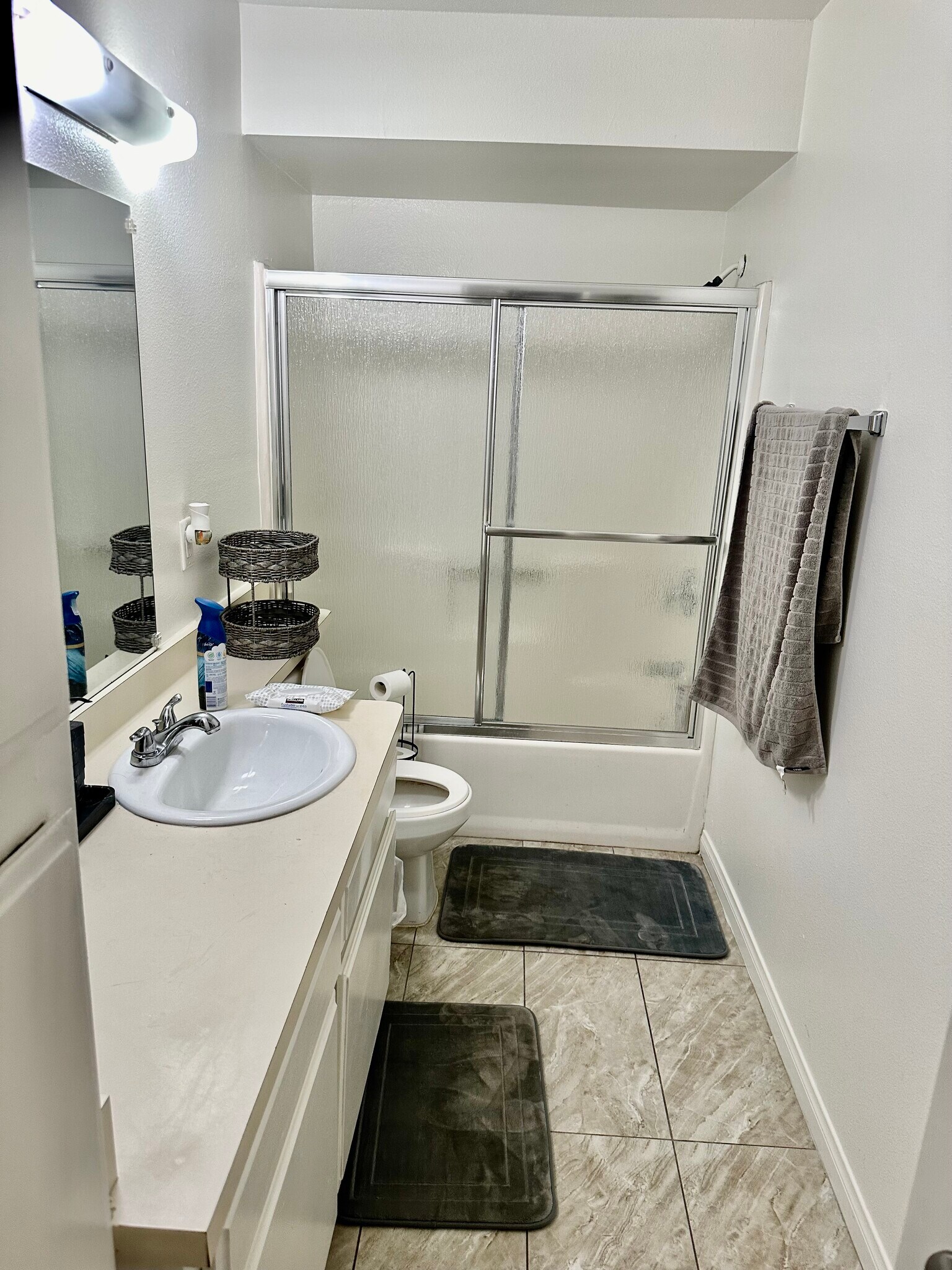 Building Photo - 6005 Hill Dale Ct