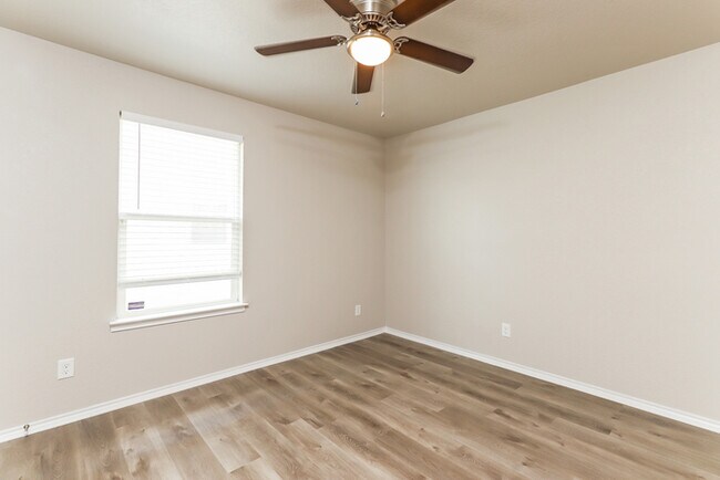 Building Photo - 6806 Slaton Fields