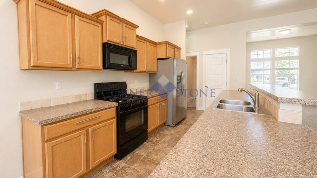 Building Photo - Immaculate Home in Pristine Meadows!