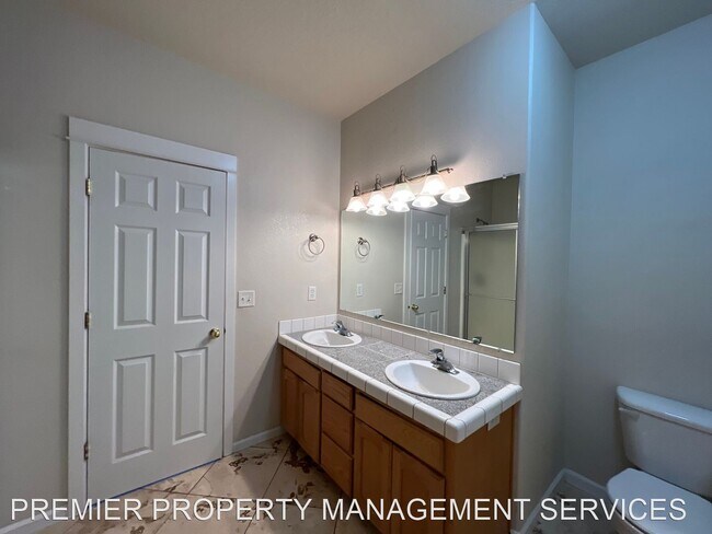 Building Photo - 3 br, 2 bath House - 2272 33rd Street