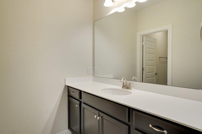 Building Photo - 16005 Axehandle Trl