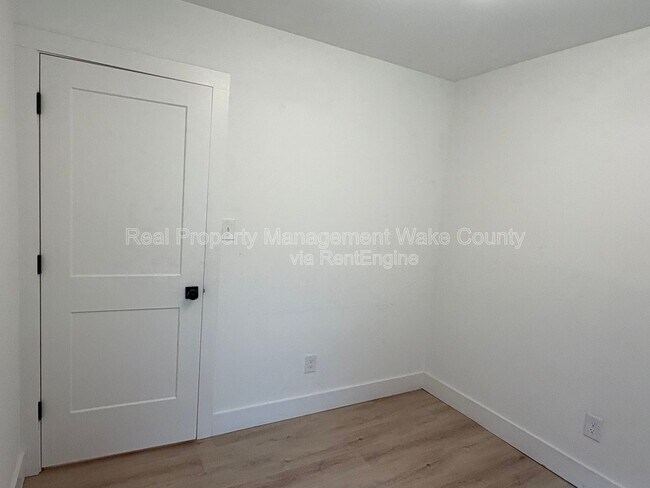 Building Photo - 117 Bertie Dr