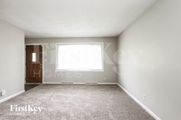 Building Photo - 4810 N Kenmore Rd