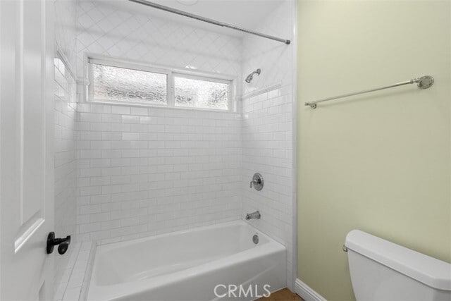 Building Photo - 2581 Fairway Dr