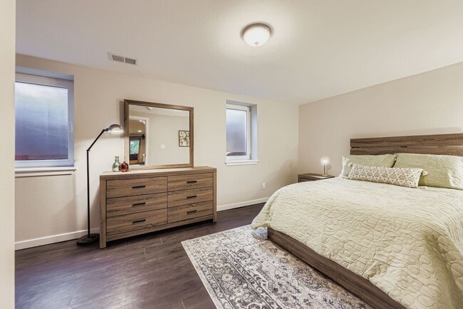 Building Photo - Private Retreat 4 BDR Near Baseline Reservoir