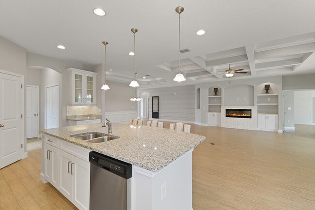 Building Photo - 202 Messina Pl