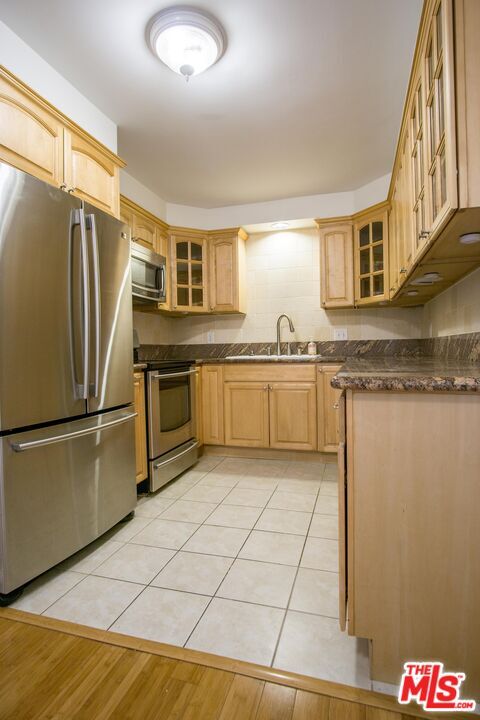 Building Photo - 8130 Redlands St