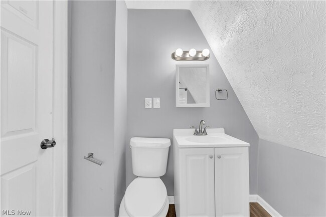 Building Photo - 19409 Raymond St