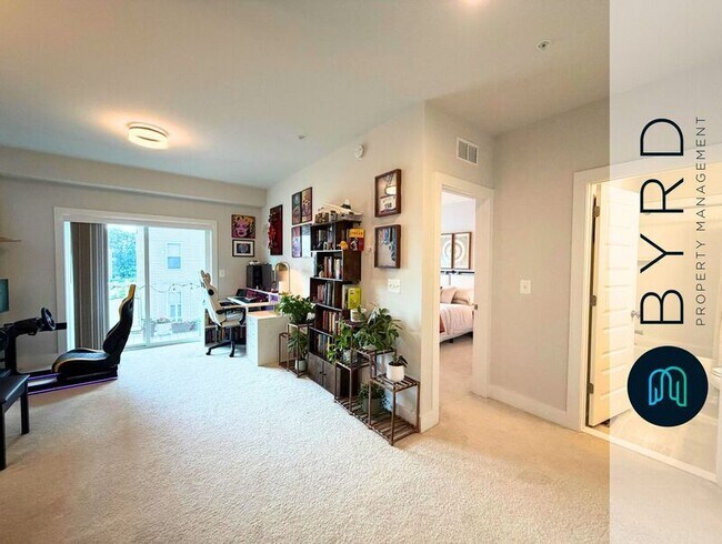 Building Photo - 2749 Acadia Dr