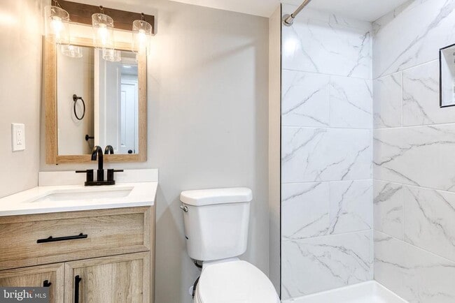 Building Photo - 217 N Belnord Ave