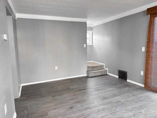 Building Photo - 222 W Union St