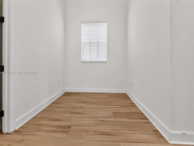 Building Photo - 625 SW 146th Terrace