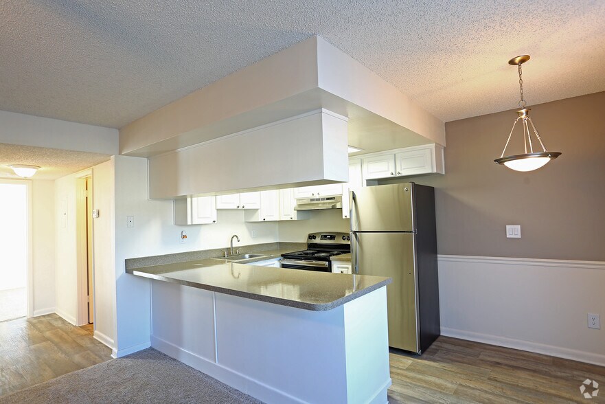 Townsgate Apartments 1211 Goldfinch Dr Plant City FL 33563