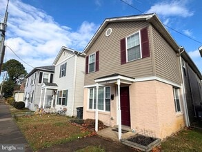 Building Photo - 273 4th Ave