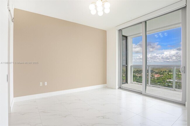 Building Photo - 2000 Metropica Wy