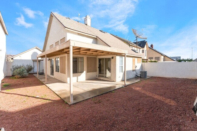 Building Photo - Charming Two-Story Home with Spacious Layout and Cozy Appeal!