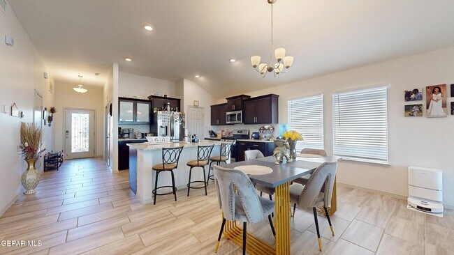 Building Photo - 1172 Indigo Sky St