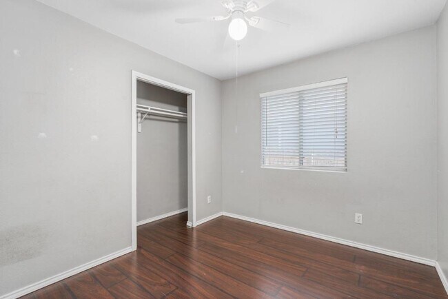 Building Photo - 7228 Aldea Dr