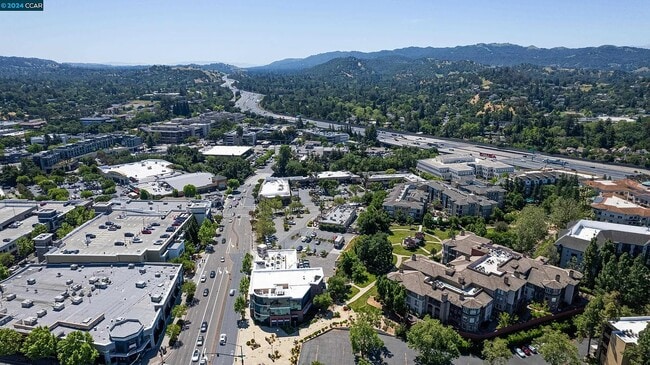 Building Photo - 1800 Alma Ave