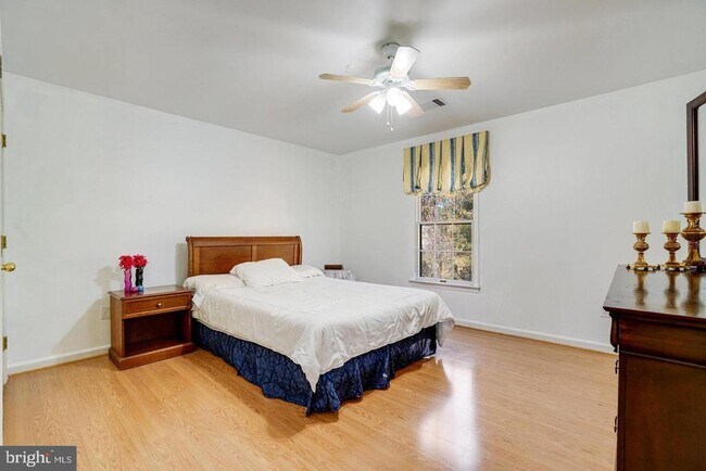 Building Photo - 1502 Old Drummer Boy Ln