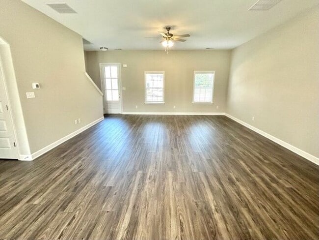 Building Photo - Now Leasing at Winstone Estates in Millington.