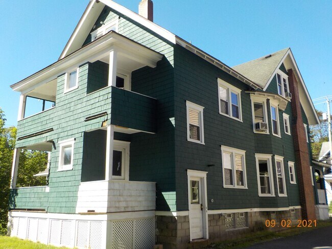 Building Photo - 969-971 Lancaster Ave