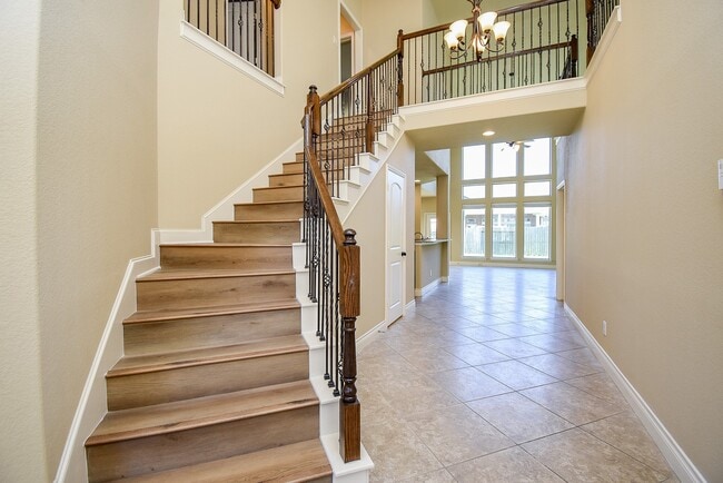 Building Photo - 2530 River Ridge