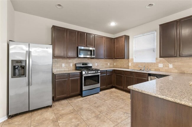 Building Photo - 18703 Windy Stone Dr