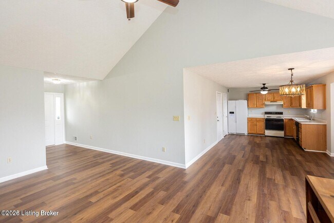 Building Photo - 9104 Fairridge Dr