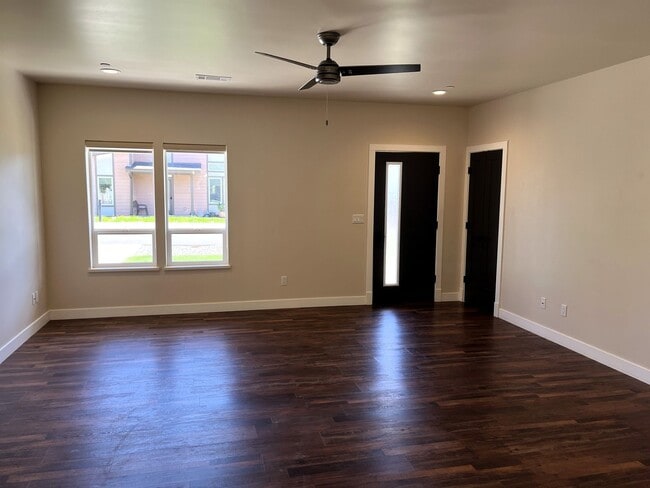 Building Photo - Senior Living Community (55+) - Built In 2021 - High End 2/2 Home With Full Access To Onsite Recr...