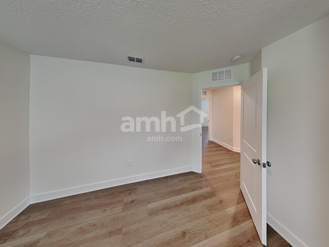 Building Photo - 2576 Spring Moss Ct