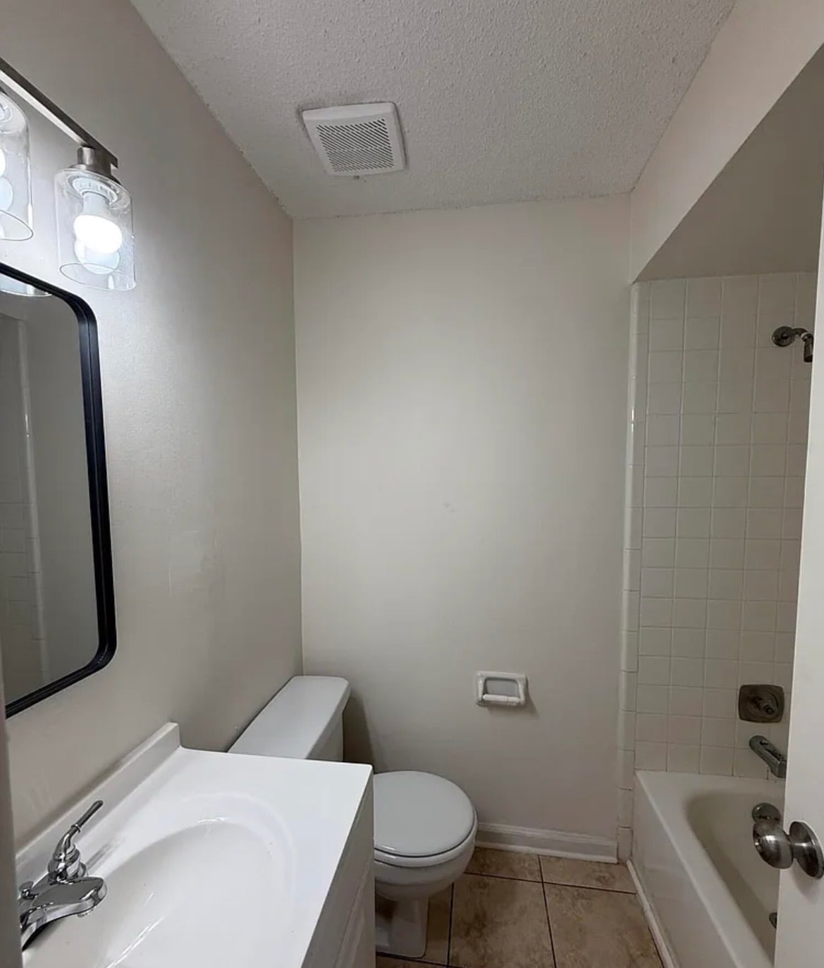 Building Photo - 6190 Carroll Cv W