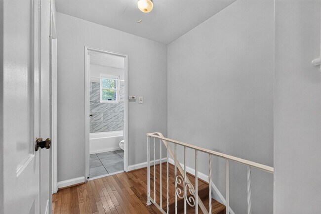 Building Photo - 5551 Chillum Pl NE