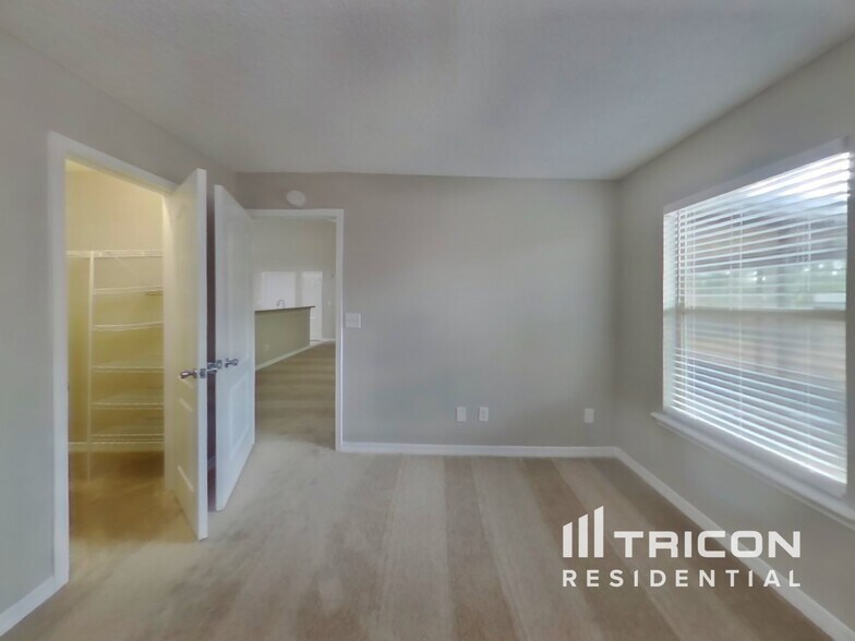 Building Photo - 691 Fruit Cove Forest Rd E