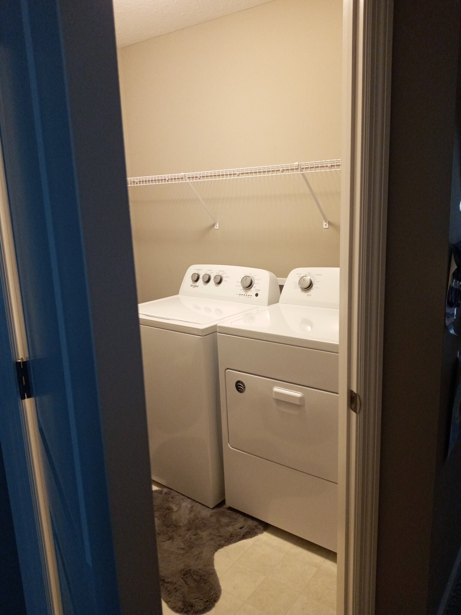 Spacious laundry room - 18398 60th Ave N