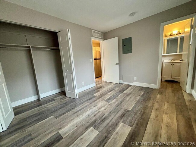 Building Photo - 505 N J St