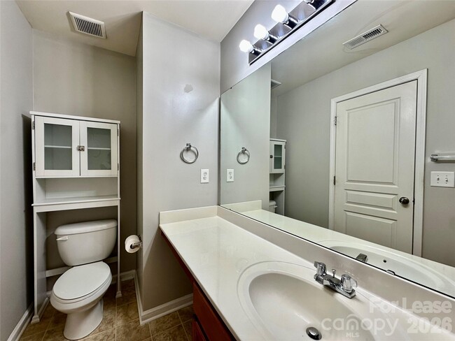 Building Photo - 12660 Persimmon Tree Dr