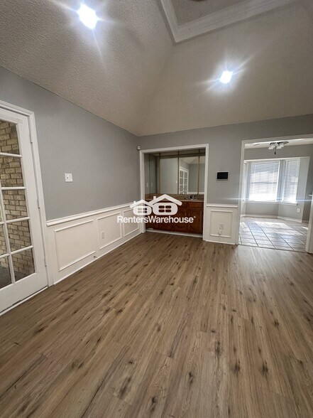 Building Photo - 616 Havencrest Dr