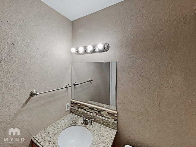Building Photo - 6702 Fire Hill Dr