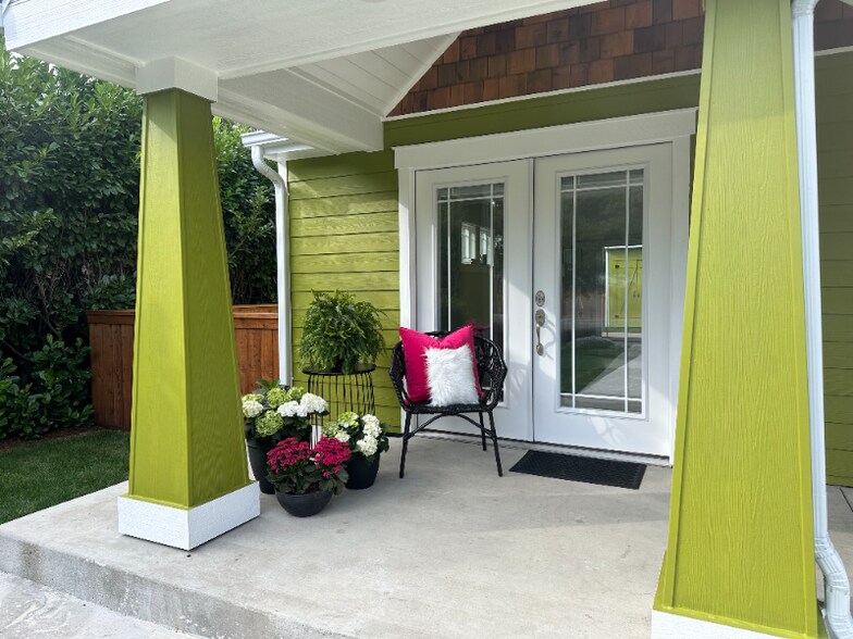 Building Photo - 4502 15th Ave SE