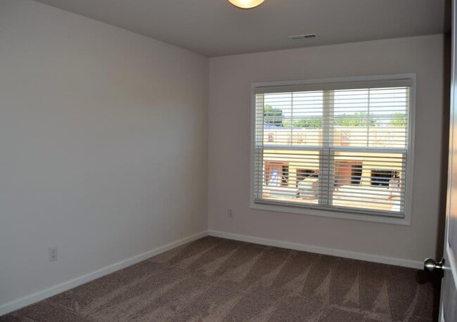 Building Photo - 3934 Townes Blvd