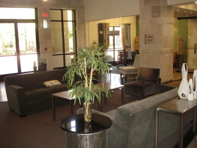 Building Photo - 24505 Town Center Dr