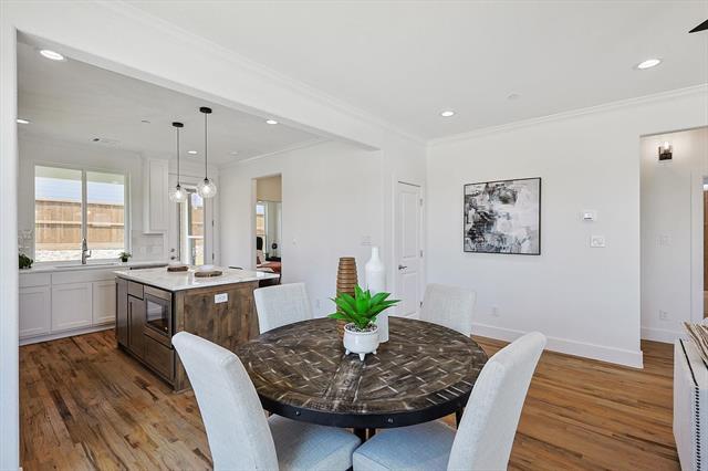 Building Photo - 518 Woodside Trl