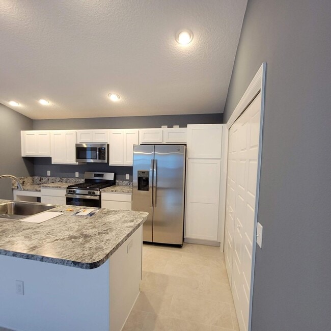 Building Photo - Wonderful home in Citrus Grove