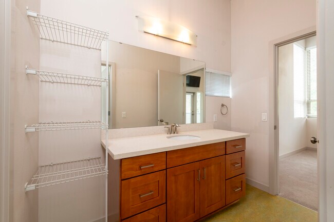 Building Photo - 1151 N 88th St
