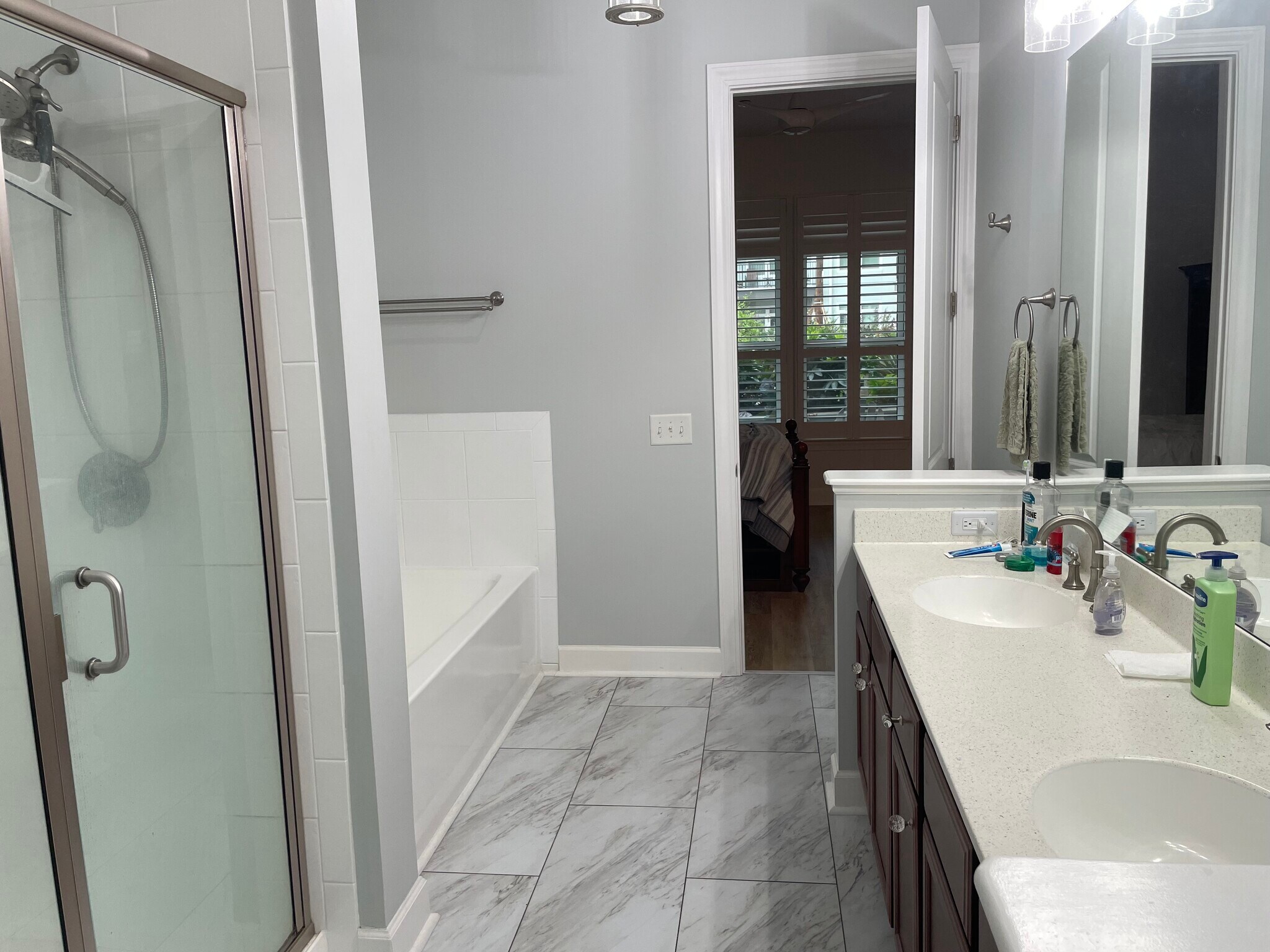 Building Photo - 145 Pier View St